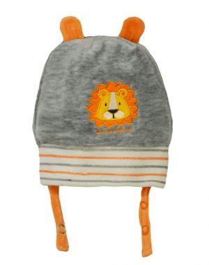 Cap with lion