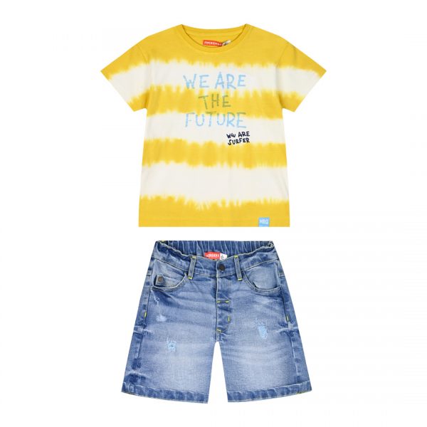 Set with striped t-shirt for boys